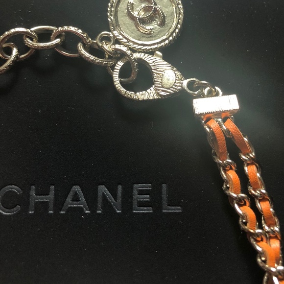 CHANEL-AUTHENTIC RARE VTG Leather/Metal BRACELET - Picture 14 of 16